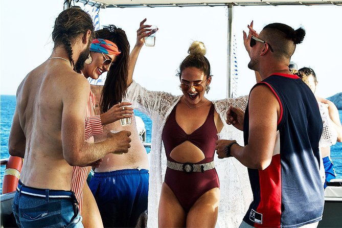 Boat Party With Swimming Stop Experience in Mykonos - Exploring Rhenia Island