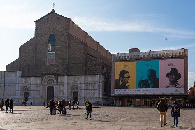 Bologna: a Self-Guided Audio Tour From Porta Galliera to Le Tre Frecce - Tips for a Seamless Self-Guided Tour