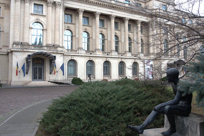 Bucharest in a Nutshell - Half Day Private Walking Tour - Enjoy Snacks and Refreshments