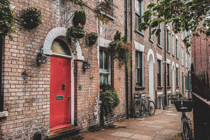 Cambridge Instagram Self-Guided Tour - Top Photo Spots - Accessing the Self-Tour