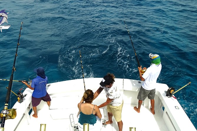 Cancun Fishing Charter if You Dont Fish You Dont Pay 46FT Yacht 12PAX 25P14 - Testimonials and Reviews