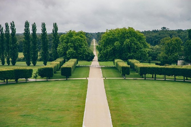 Chambord Castle: Private Guided Walking Tour - Guided Exploration