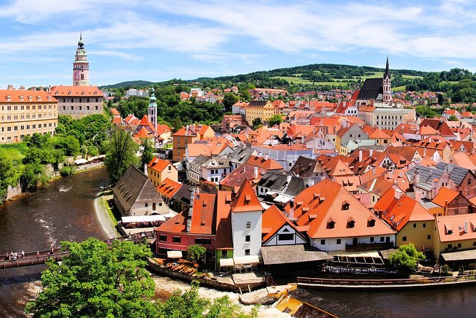 Daily Door to Door Shared Shuttle Bus From Cesky Krumlov to Vienna - Professional Drivers