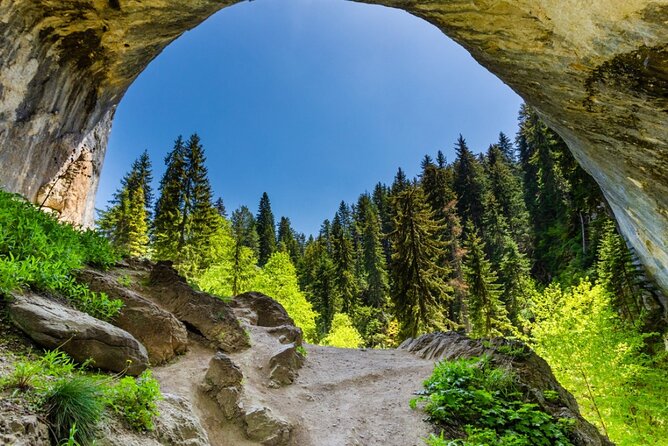 Day Trip to the Marvelous Bridges and the Unique Rhodope Cuisine - Discovering the Rhodope Cuisine
