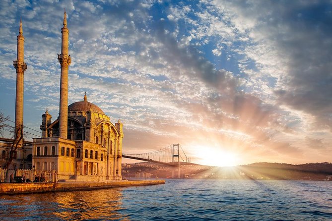 Dolmabahçe Palace With Bosphorus Cruise - Cruising the Bosphorus