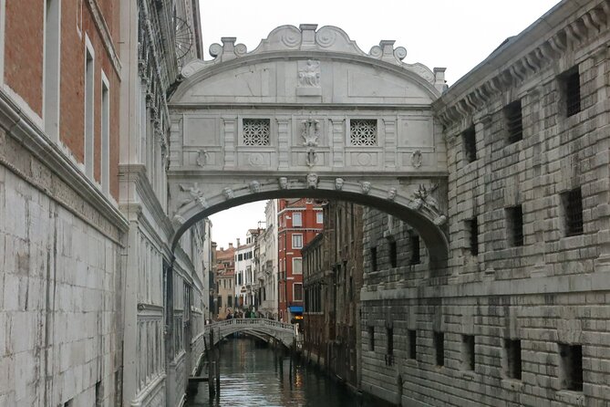 Early Entrance Doges Palace St Mark Basilica & Rialto Bridge - Guided Walk to Rialto