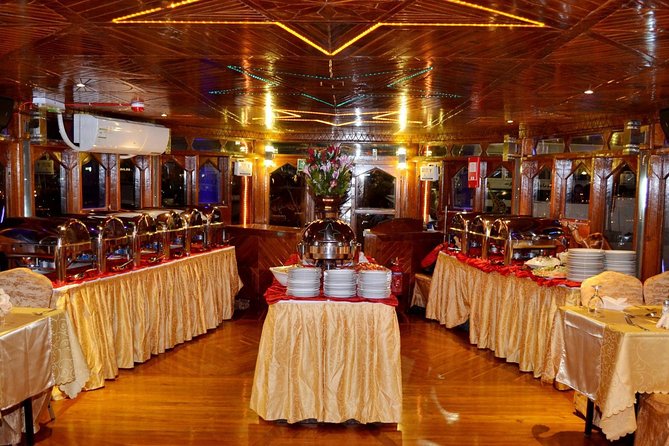 Evening Dhow Dinner Cruise in Dubai - Exploring Dubais Illuminated Skyline