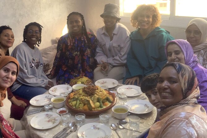 Family Dinner in Fes With Tea and Fun Stories - Accessibility Features
