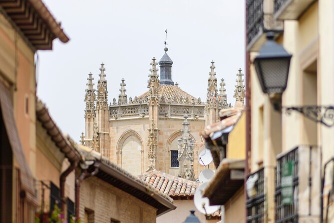 From Madrid: Full-Day Medieval Tour in Toledo and Ávila - Historic Sites in Toledo