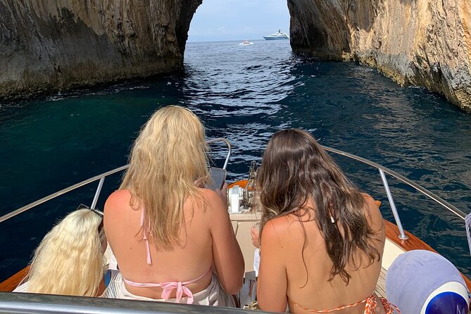 Full Day Private Boat Tour of Capri - Customer Reviews
