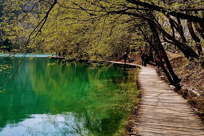 Full-Day Private Tour of Plitvice Lakes National Park From Zadar - Guided Tour Highlights