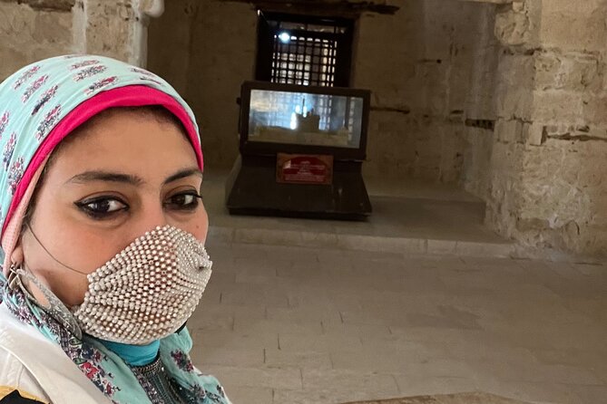 Full Day Tour in Alexandria City From Cairo by Private Vehicle - Exploring the Catacombs of Kom El Shoqafa