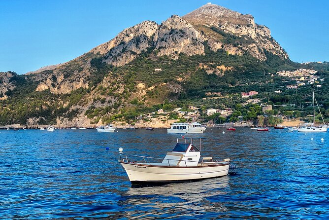 Full-Day Tour on Amalfi Coast in Classi Al Gozzo Sorrento Style - Accessibility and Transportation Information