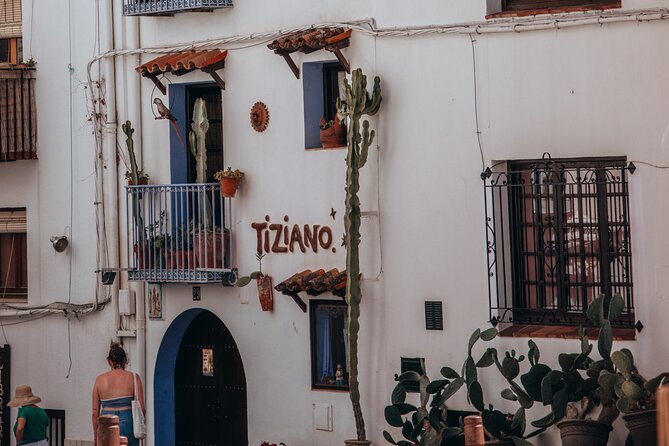 Full Day Tour to Peñíscola From Valencia - Lunch and Cultural Immersion