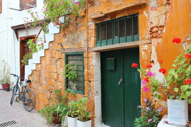 Full-Day West Crete Tour: Chania & Rethymnon Old Town and Kournas Lake - Accessibility and Physical Requirements