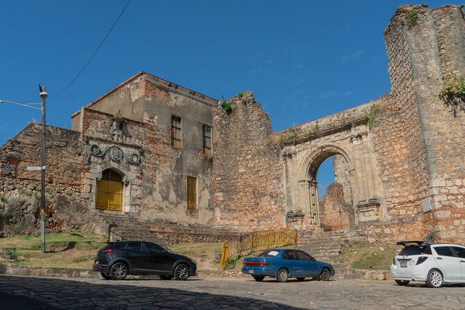 Guided Tour in the Colonial Zone of Santo Domingo - Historical Insights and Perspectives