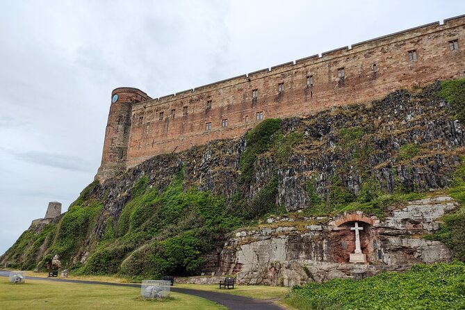 Guided Walks and Tours, Seahouses, Beadnell & Bamburgh - Visiting Bamburgh