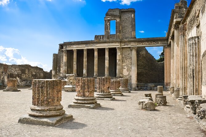 Half-Day Group Tour in Pompeii With Pick up - Exploring Pompeiis Ruins