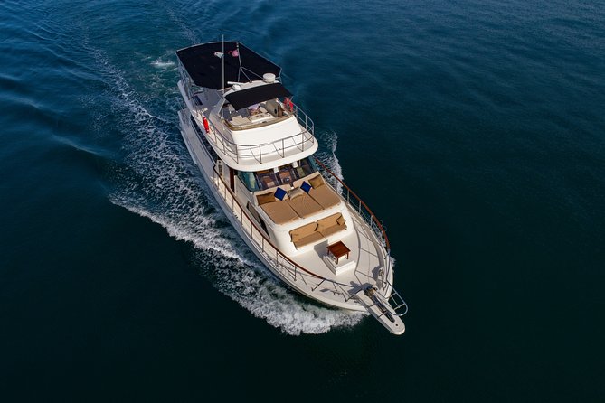 Hatteras 58-61 Luxury Yacht in Puerto Vallarta & Nuevo Nayarit - Exploring Banderas Bay