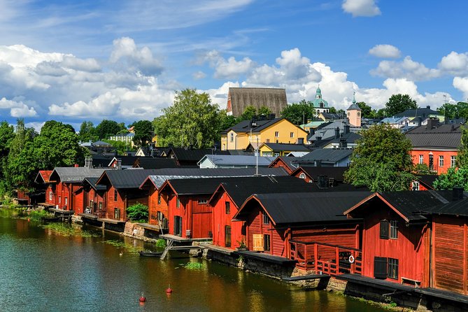 Helsinki and Medieval Porvoo Private Day Tour - Discovering Porvoo