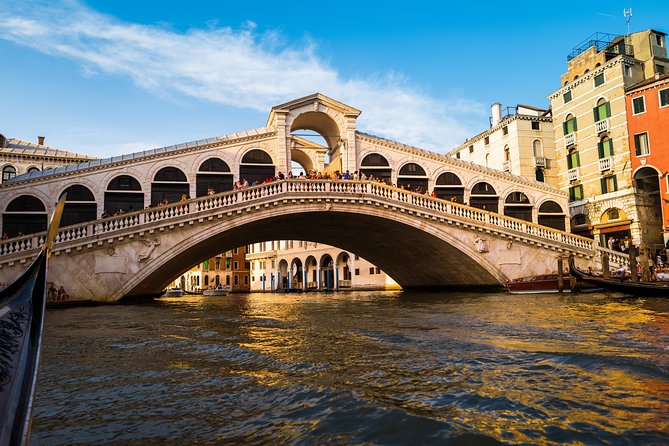 Historic Venice: Exclusive Private Tour Review - Nearby Public Transportation Options