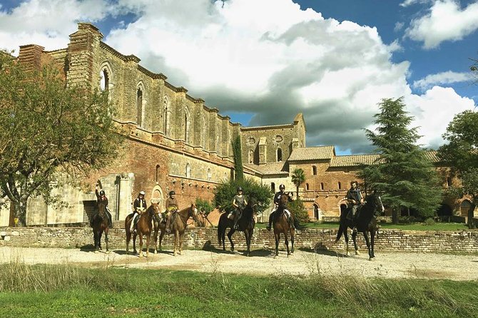 Horse Riding in Tuscany for Experienced Riders: Full-day Trail Ride - Terrain and Trail Routes