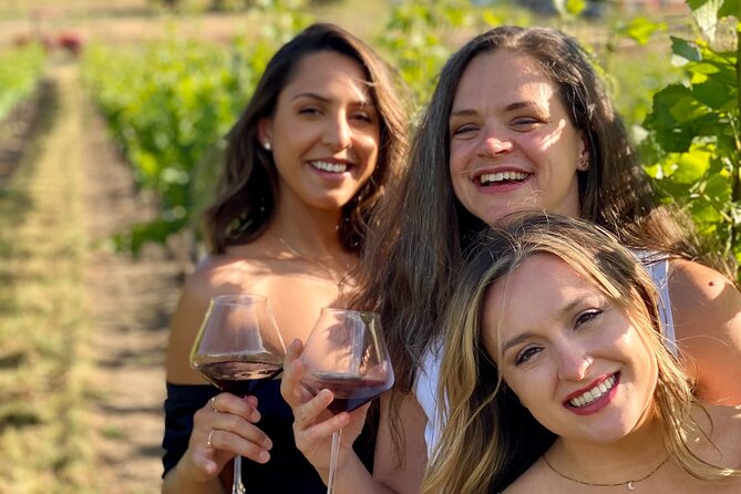 Kelowna Mystery Full Day Guided Wine Tour With 5 Wineries - Guided Tour Experiences