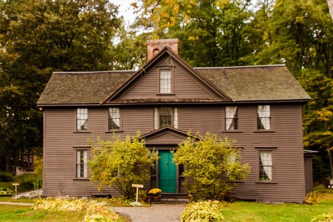 Lexington & Concord 3 Hour Private Tour From Boston, Groups 1-4 - Personalized Approach of the Guides