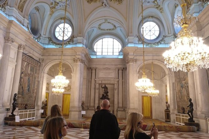 Madrid Royal Palace Private Tour With Skip-The-Line Ticket - Guided Experience Advantages