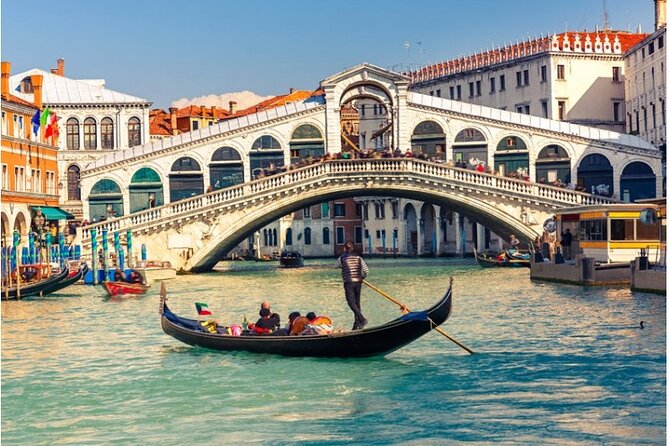 Magical Gondola Journey: Explore Venices Grand Canal in Style! - Reviews and Feedback