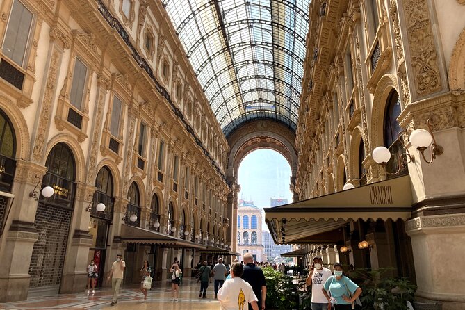 Milan Highlights Semi-Private Walking Tour - Visiting the La Scala Opera