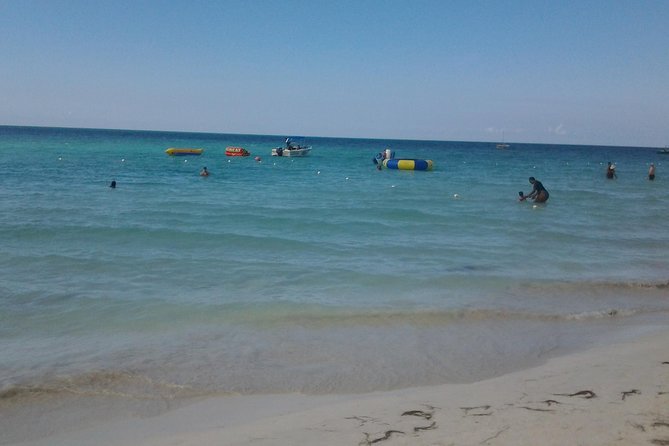 Montego Bay Excursion Negril 7 Miles Beach, Ricks Cafe and Time Square Shopping - Relaxation and Entertainment
