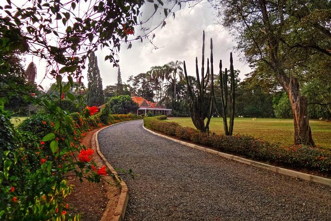 Nairobi Highlights: Karen Blixen, Beads Factory & Giraffe Center Day Tour - Booking Information