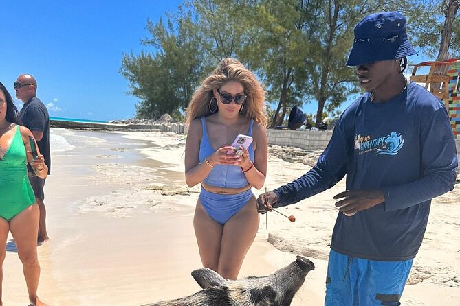Nassau, Rose Island Private Swimming Pigs, Island Hopping Tour - Private Boat Rides