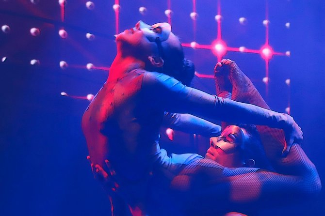 Night Tour to Coco Bongo Punta Cana From Santo Domingo With Open Bar - Health Considerations