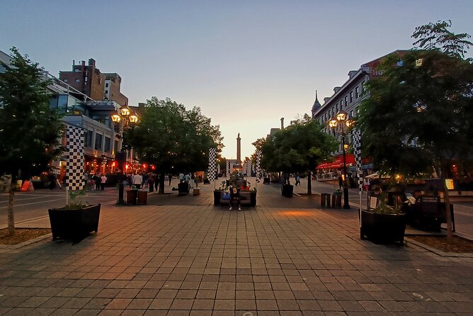 Old Montreal at Twilight Walking Tour Semi-Private - Cancellation Policy