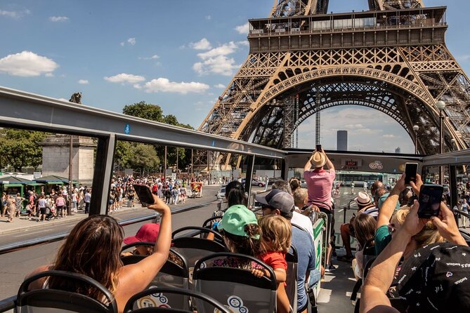 Paris Bus Sightseeing Tour From Disneyland Paris - Customer Feedback and Issues