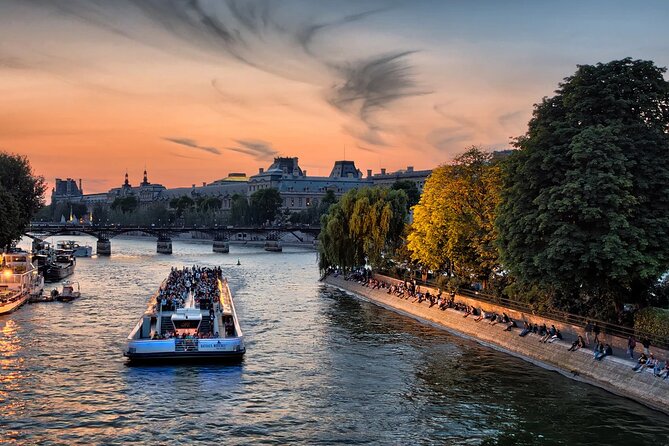 Paris - One Hour Seine River Cruise With Recorded Commentary - Rating and Reviews Analysis