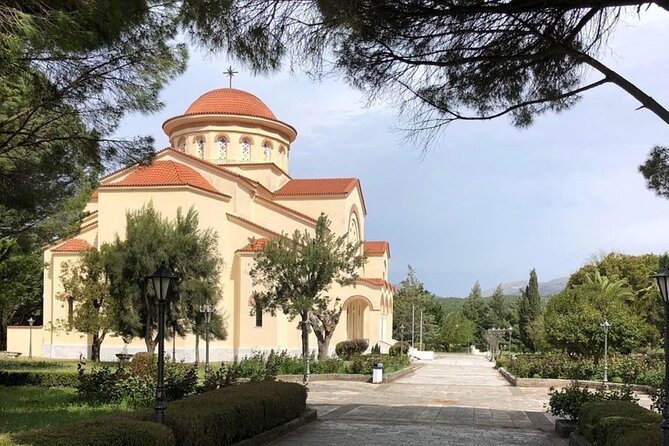 Pelion Treasures: Private Tour of Tsagkarada & Mylopotamos - Tsagkarada Exploration