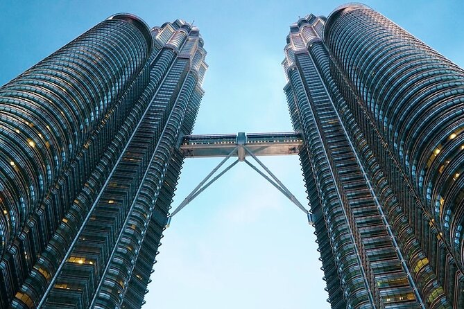 Petronas Twin Tower Skybridge View & Dining Experience Tour With Local Host - Meeting Point and Guidelines
