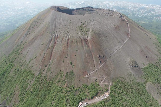 Pompeii, Vesuvius & Wine Tasting - Community Engagement