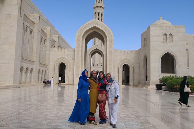 Premium Muscat Half Day Excursion-Italian Guide - Highlights: Al-Alam Palace