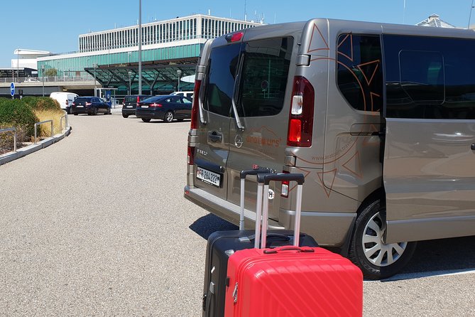 Private Arrival Transfer: From Geneva Airport to Gstaad Saanen - Infant and Stroller Amenities