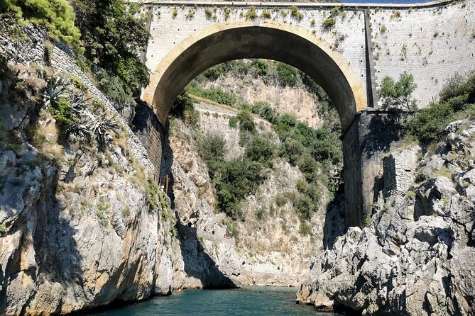 Private Boat Tour of the Amalfi Coast From Sorrento - MSH - Scenic Highlights