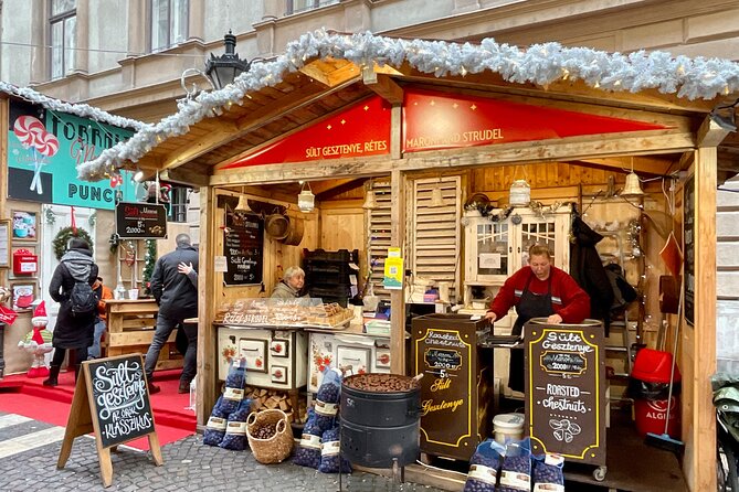 Private Budapest Christmas Market Tour With Chimney Cake & Mulled Wine - Personalized Tour With Knowledgeable Guide