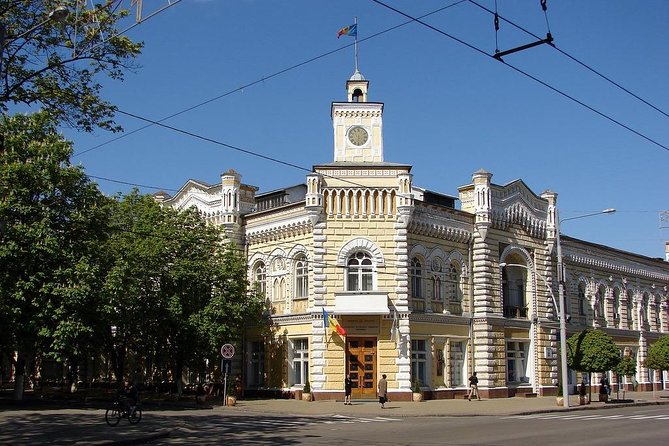 Private Cherry Liqueur Tour From Chisinau - Cherry Liqueur Tasting Experience