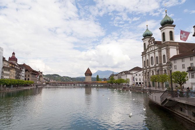 Private Classic Lucerne City Walk - Accessibility and Mobility