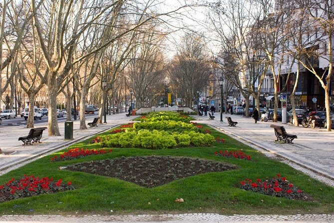 Private Full-Day Tour to Lisboa - Booking Details