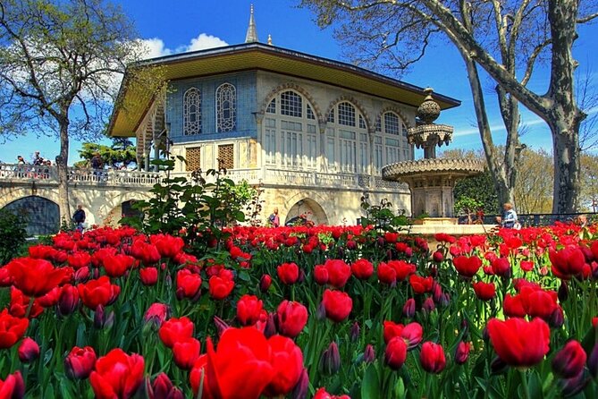 Private Guided Basilica Cistern and Topkapi Palace With Skip Line - Smooth Entry