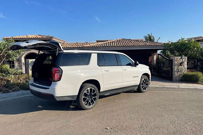 Private One-Way Trip From the Airport to All Hotels in Los Cabos - Optional Beverage and Grocery Stop
